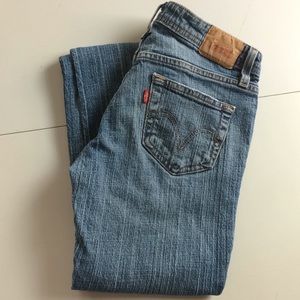 Levi skinny jeans size 3